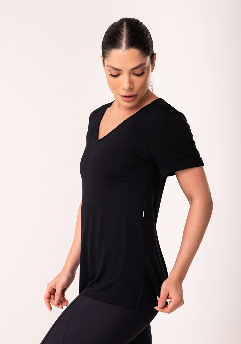 Blusa Fitness Feminina Preto Decote V Flow Dlk