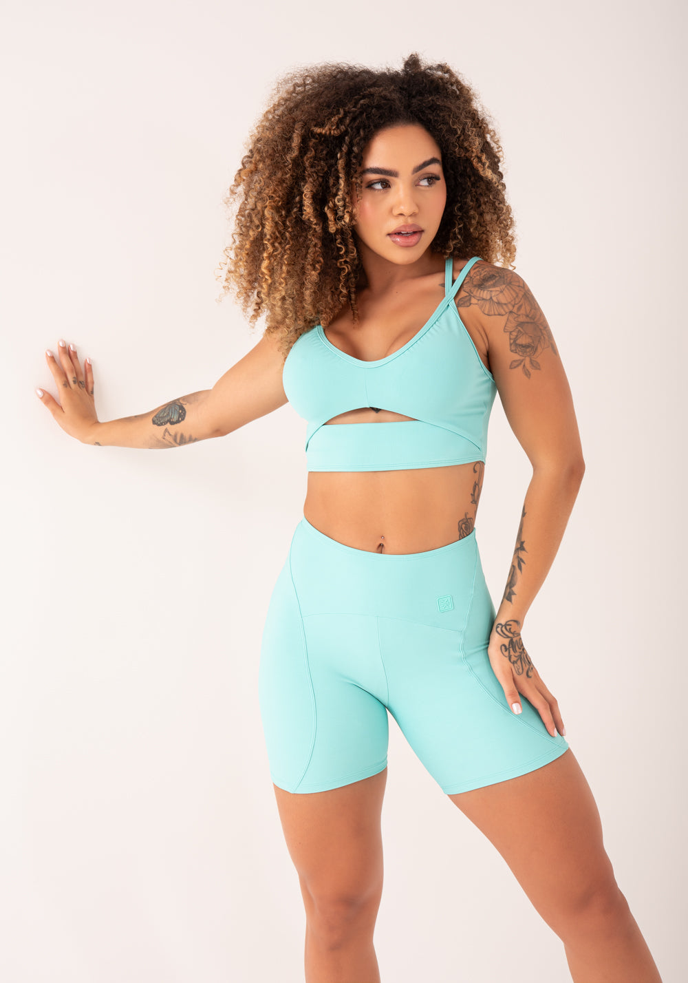 Top Fitness Feminino Verde Cut-out Com Decote Franzido Flow Dlk