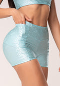 Short Fitness Feminino Verde Logomania Com Recortes E Bolsos Flow Dlk