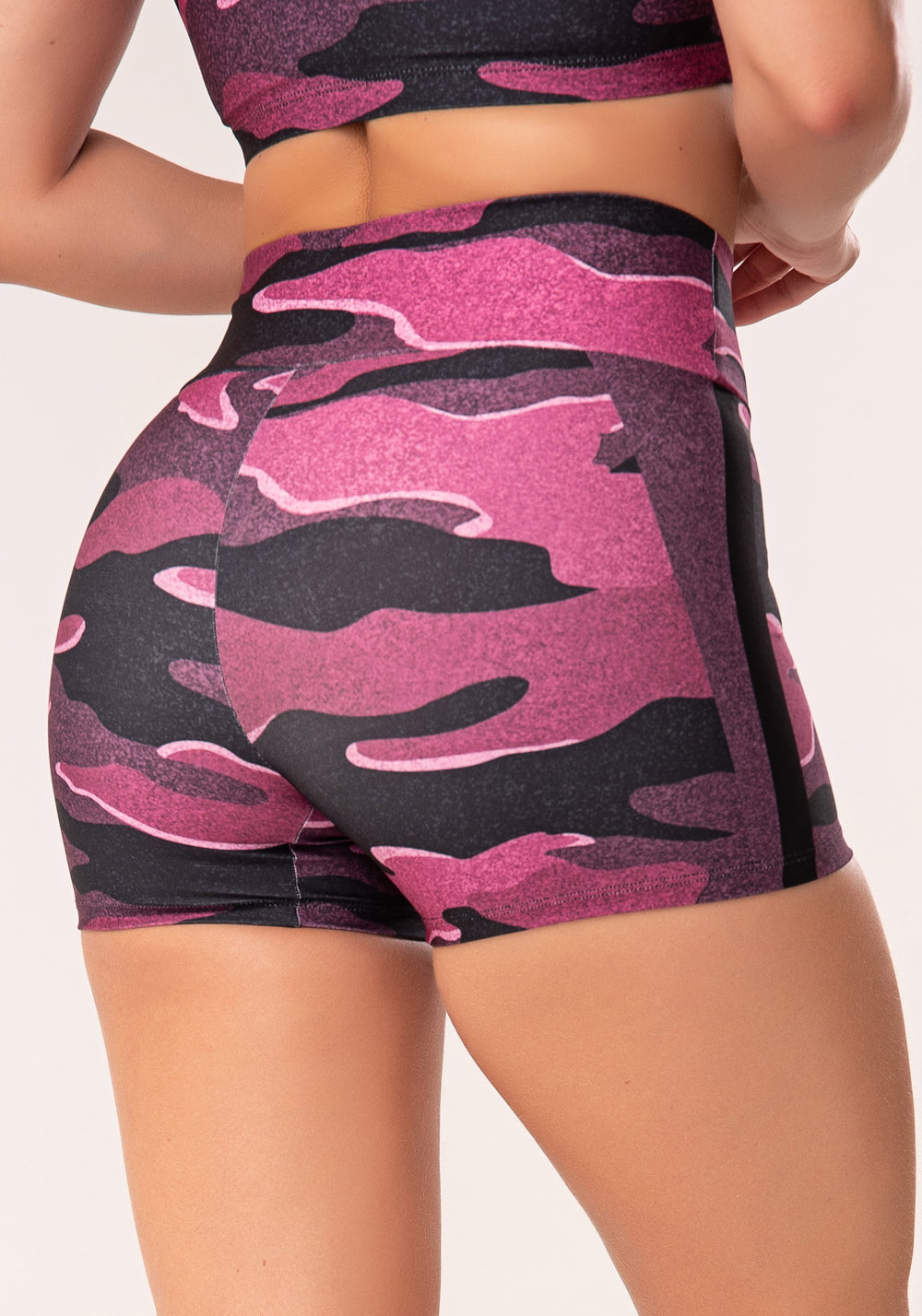Short Fitness Feminino Estampado Camuflado Rosa E Preto Printed Dlk