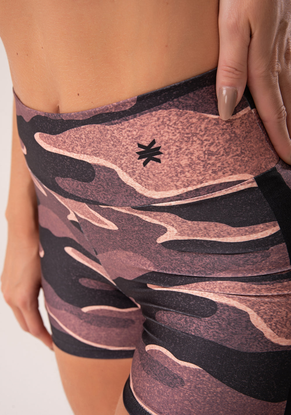 Short Fitness Feminino Estampado Camuflado Terra Printed Dlk