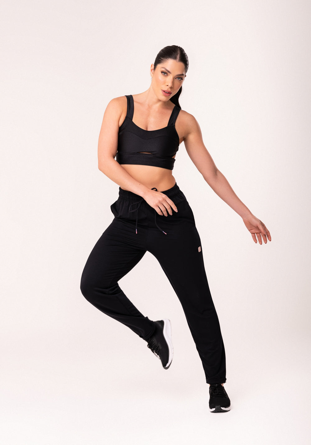 Calça Jogger Feminina Preto Moletinho Flow Dlk