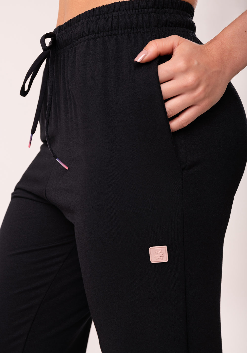 Calça Jogger Feminina Preto Moletinho Flow Dlk