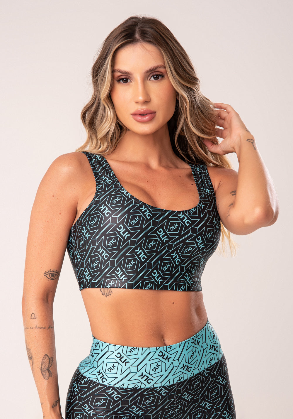 Top Fitness Feminino Preto E Verde Logomania Flow Dlk