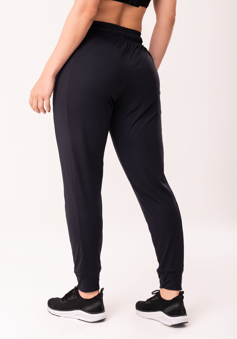 Calça Jogger Feminina Preto Com Bolso Flow Dlk