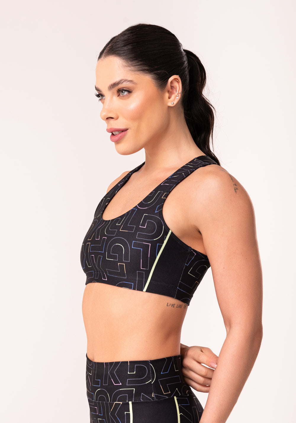 Top Fitness Feminino Estampado Logomania Colorido Printed Dlk