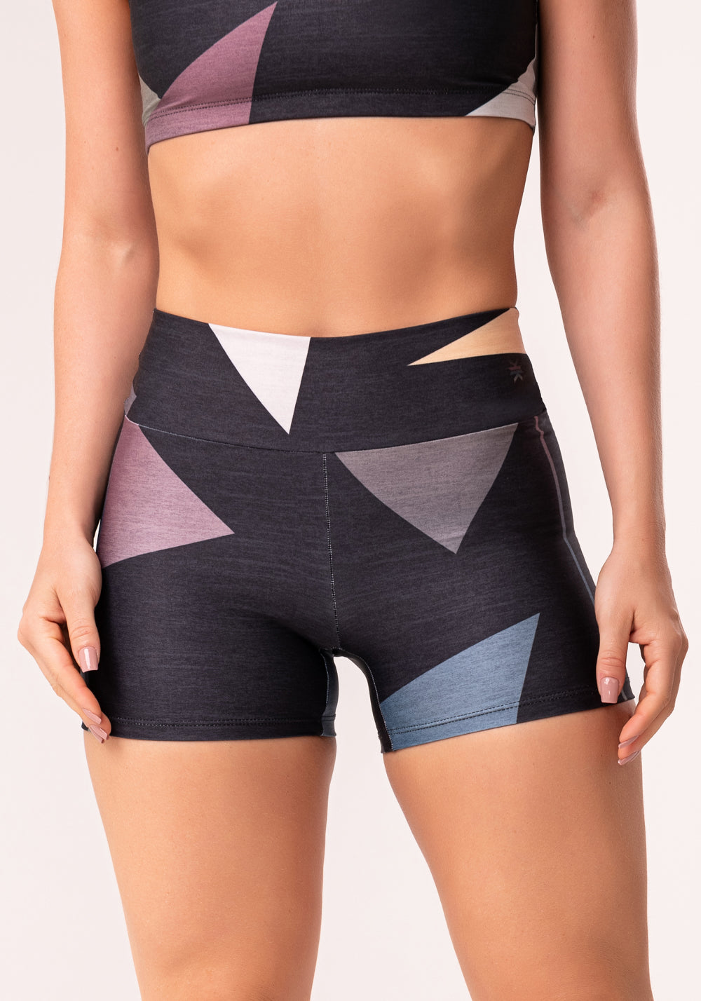 Short Fitness Feminino Estampado Geométrico Degradê Printed Dlk