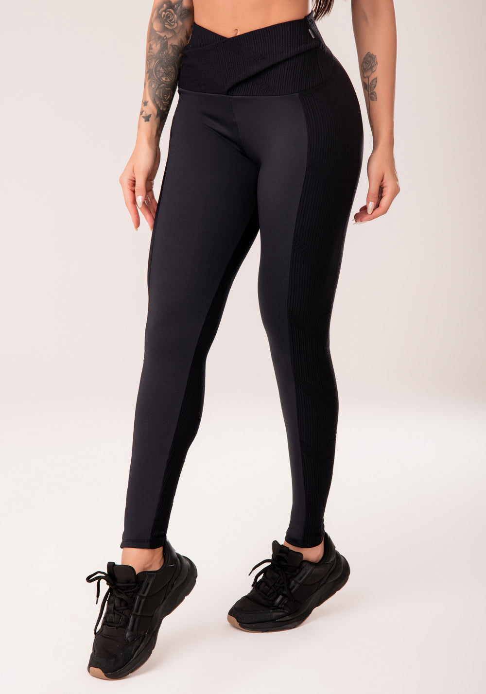 Legging Fitness Feminina Preto Cós Transpassado Harmony Dlk