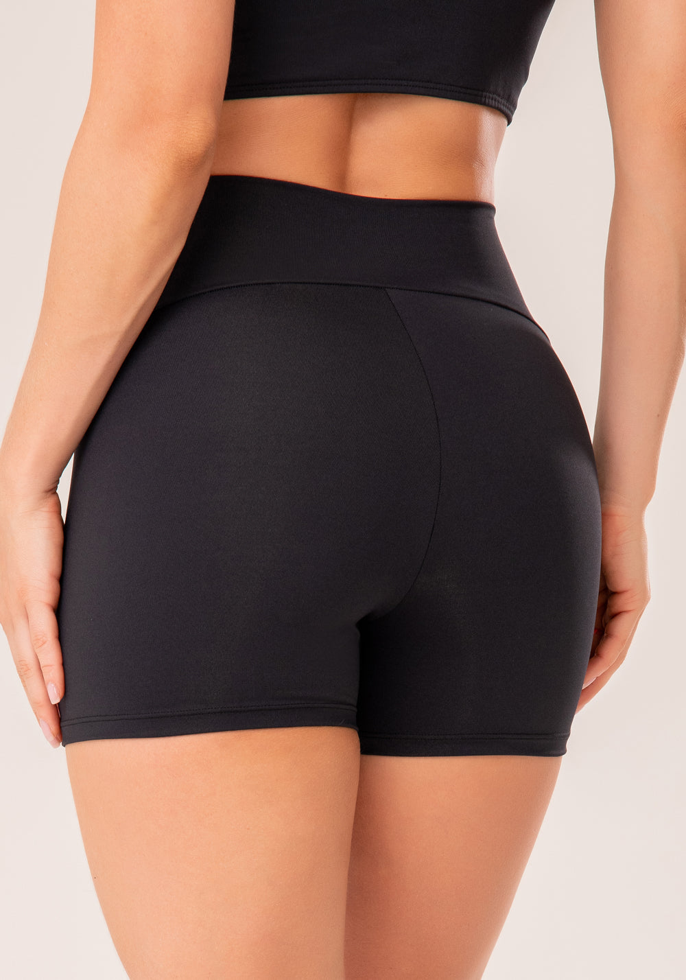 Short Fitness Feminino Preto Com Cós Transpassado Harmony Dlk
