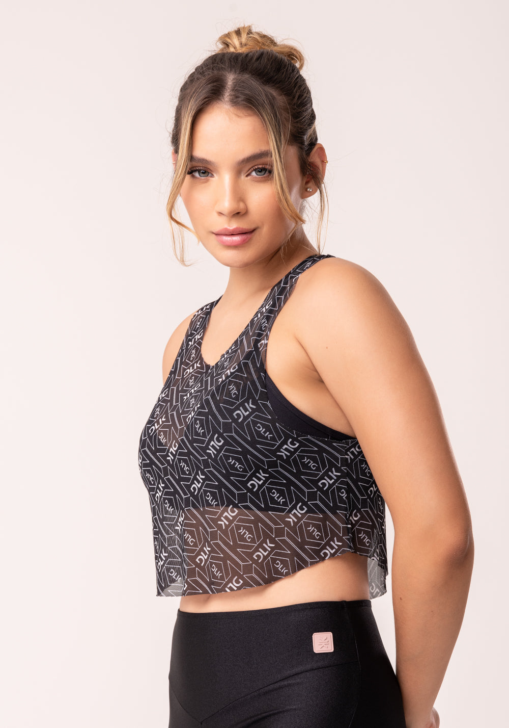 Cropped De Tule Feminino Preto E Branco Logomania Flow Dlk