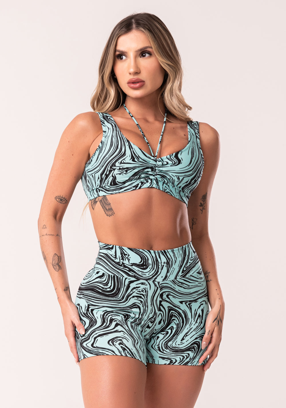 Conjunto Fitness Feminino Verde Top Franzido E Short Estampa Abstract Duo Euphoria Dlk