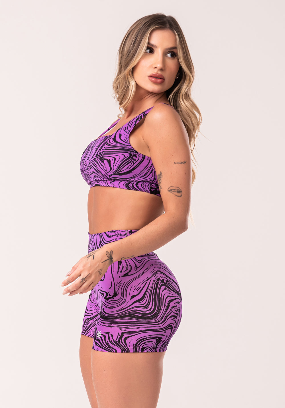 Conjunto Fitness Feminino Rosa Top E Short Estampa Abstract Duo Euphoria Dlk