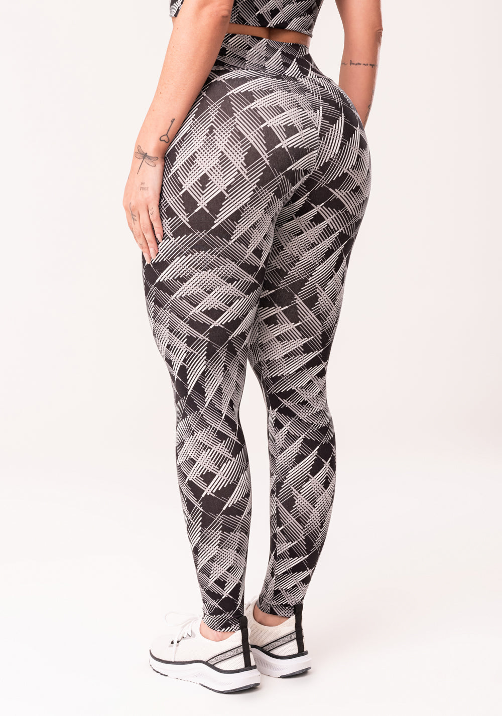 Legging Fitness Feminina Cinza Estampada Abstract Lines Euphoria Dlk