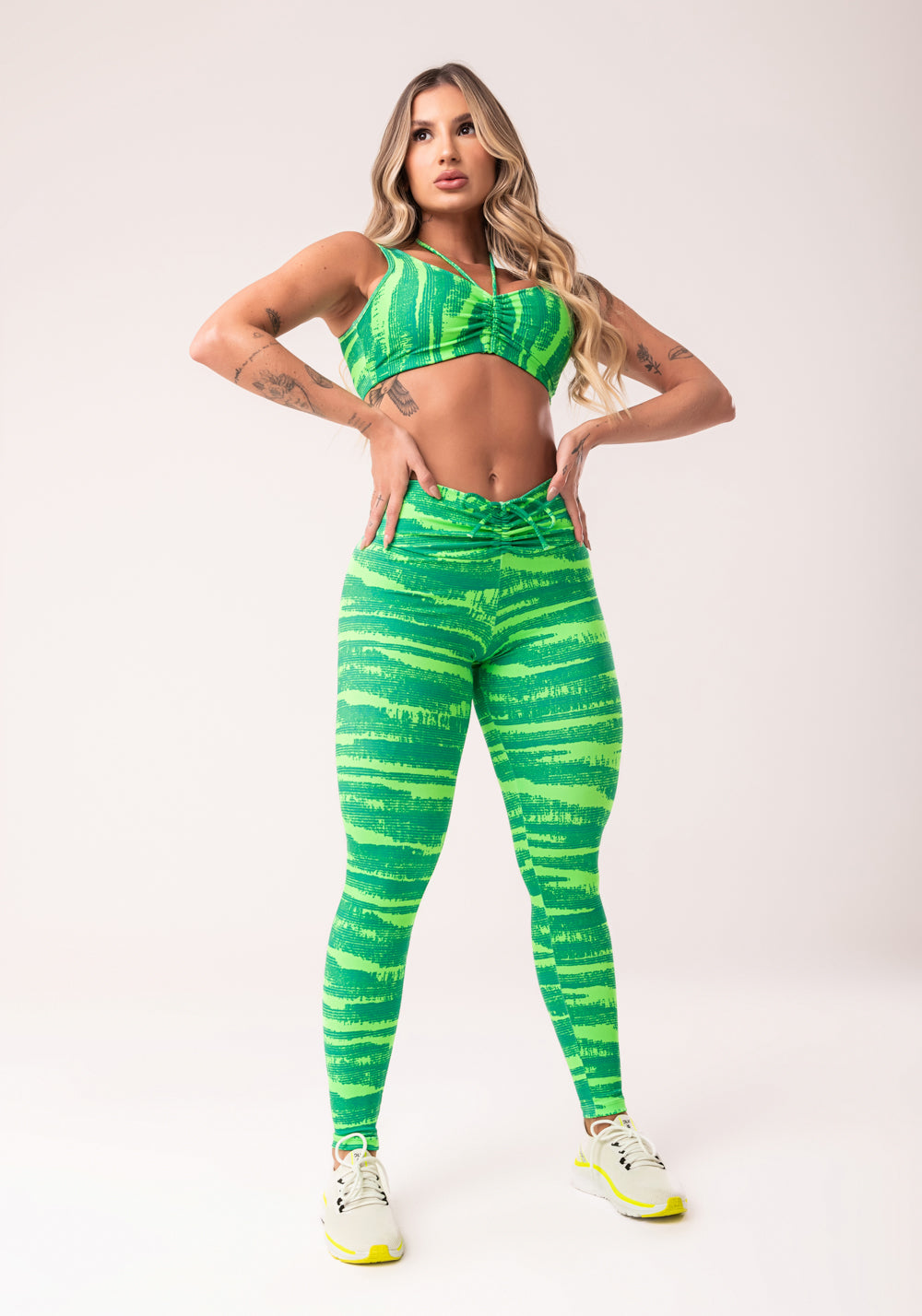 Legging Fitness Feminina Verde Com Franzido Estampada Disruption Euphoria Dlk