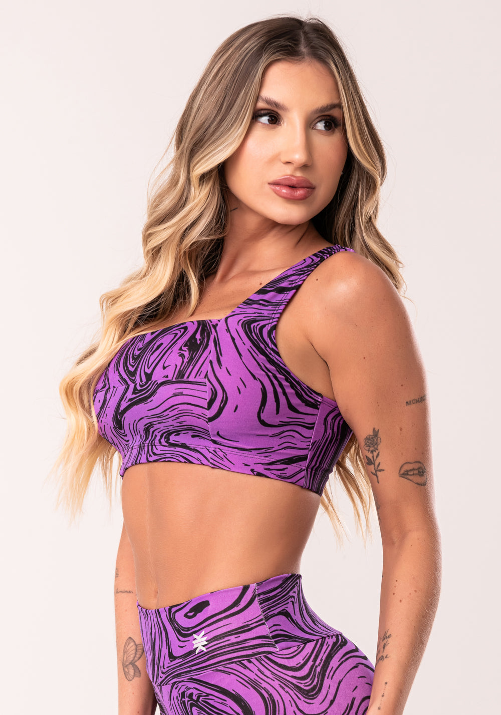 Top Fitness Feminino Rosa Decote Reto Estampado Abstract Duo Euphoria Dlk