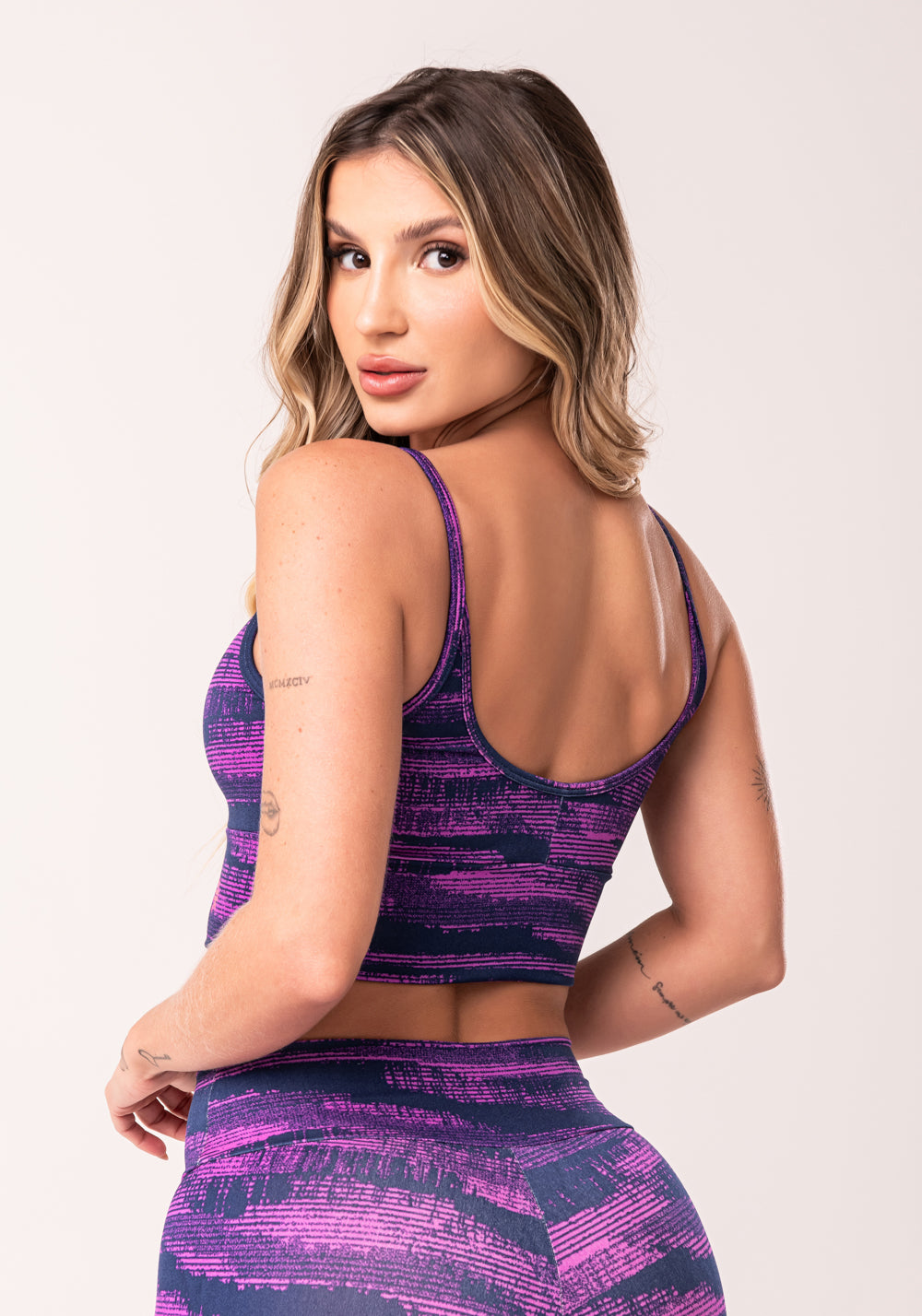 Top Fitness Feminino Pink Com Bojo Estampado Disruption Euphoria Dlk