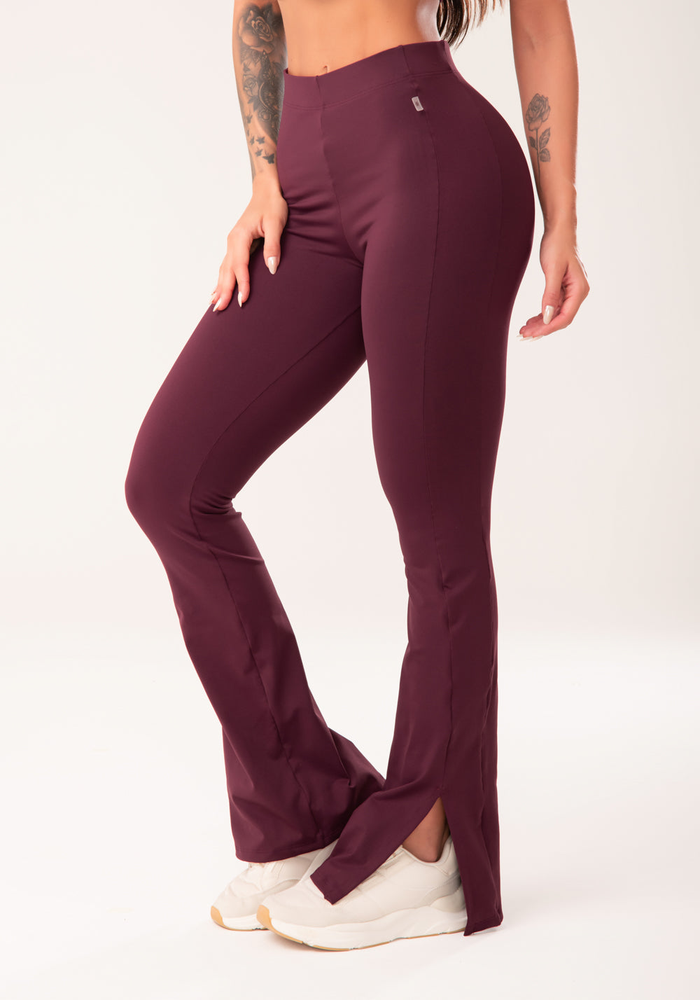 Calça Flare Feminina Vinho Com Fenda Harmony Dlk