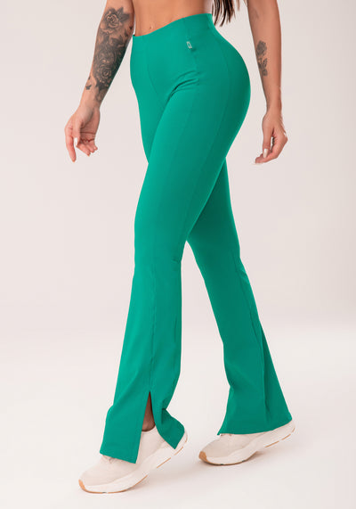 Calça Flare Feminina Verde Com Fenda Harmony Dlk