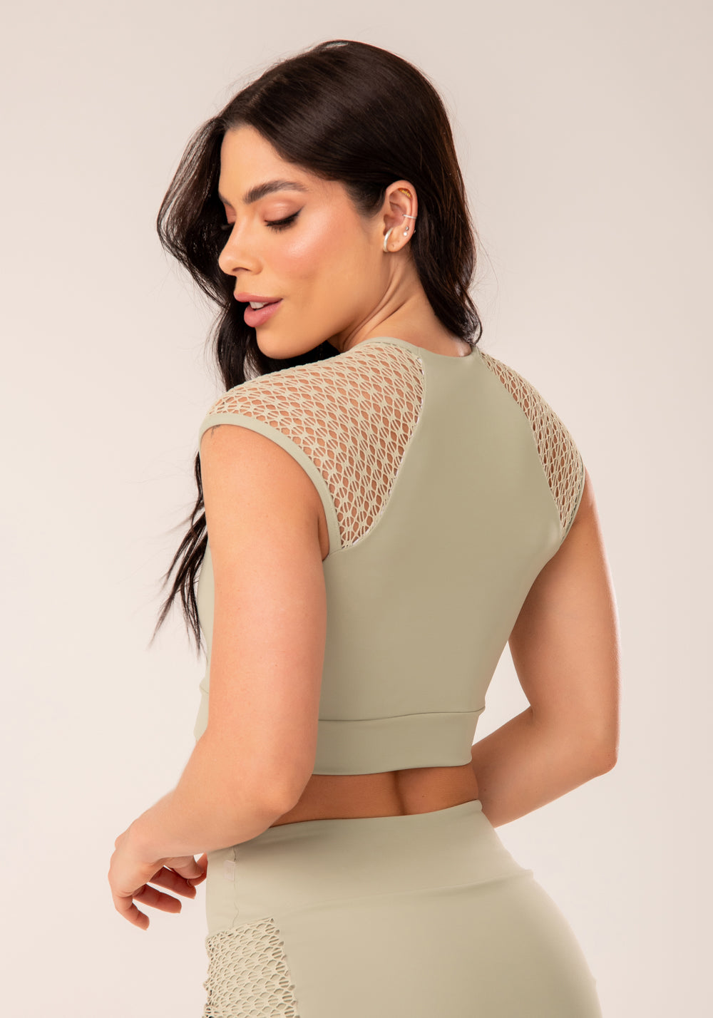 Cropped Feminino Oliva Manga Curta De Tela Harmony Dlk
