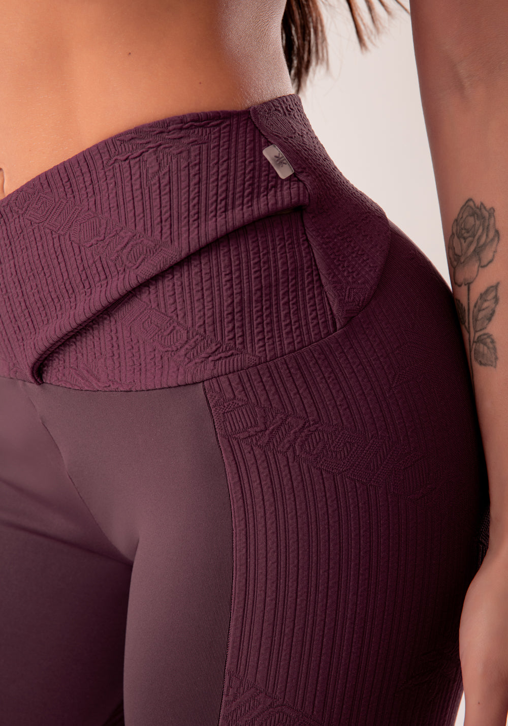 Legging Fitness Feminina Vinho Cós Transpassado Harmony Dlk