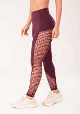 Legging Fitness Feminina Vinho Com Recortes Em Tela Harmony Dlk