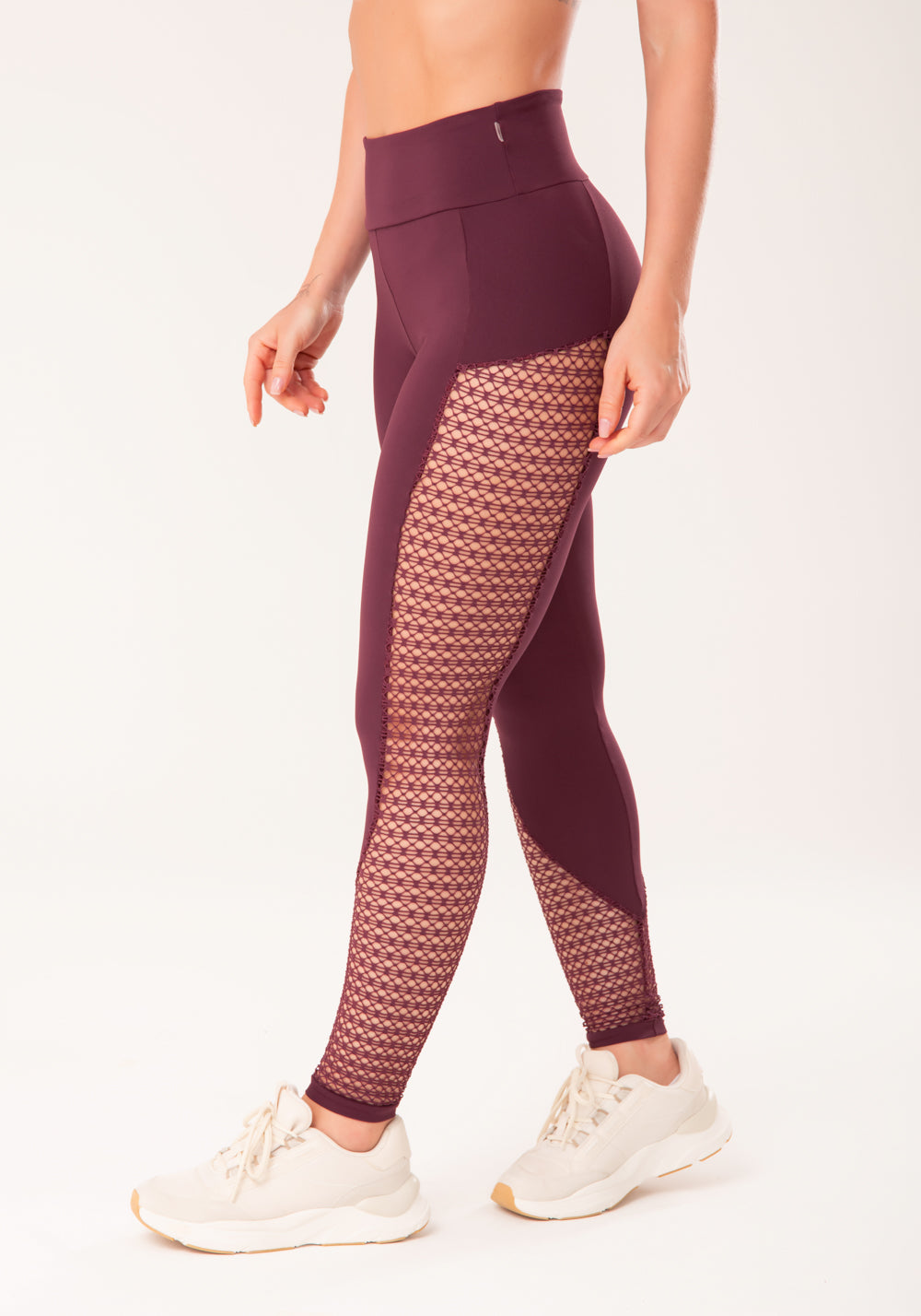 Legging Fitness Feminina Vinho Com Recortes Em Tela Harmony Dlk