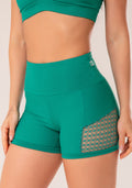 Short Fitness Feminino Verde Com Recortes Em Tela Harmony Dlk