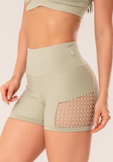 Short Fitness Feminino Oliva Com Recortes Em Tela Harmony Dlk