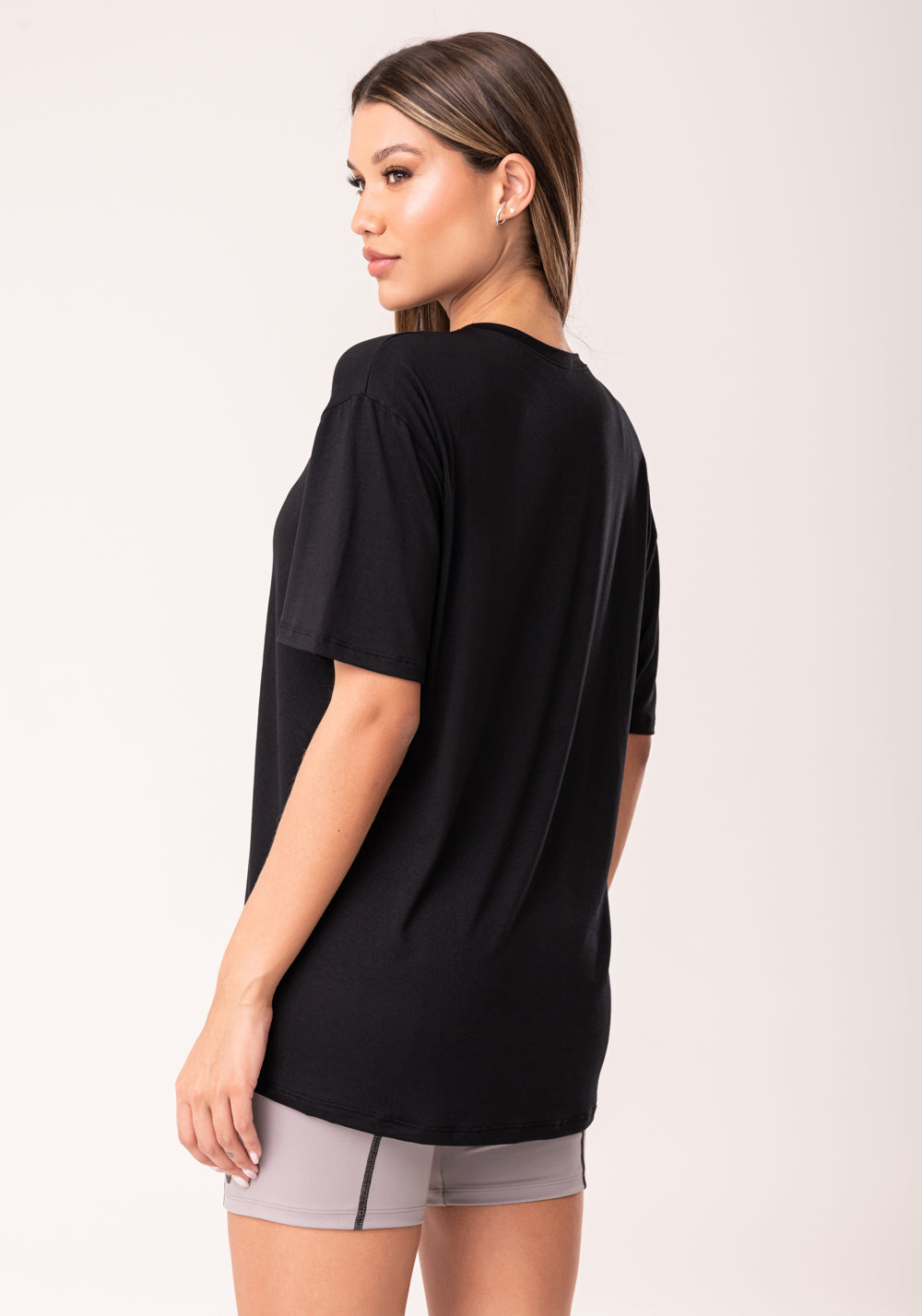 Blusa T-shirt Oversized Feminina Preto Oasis Dlk