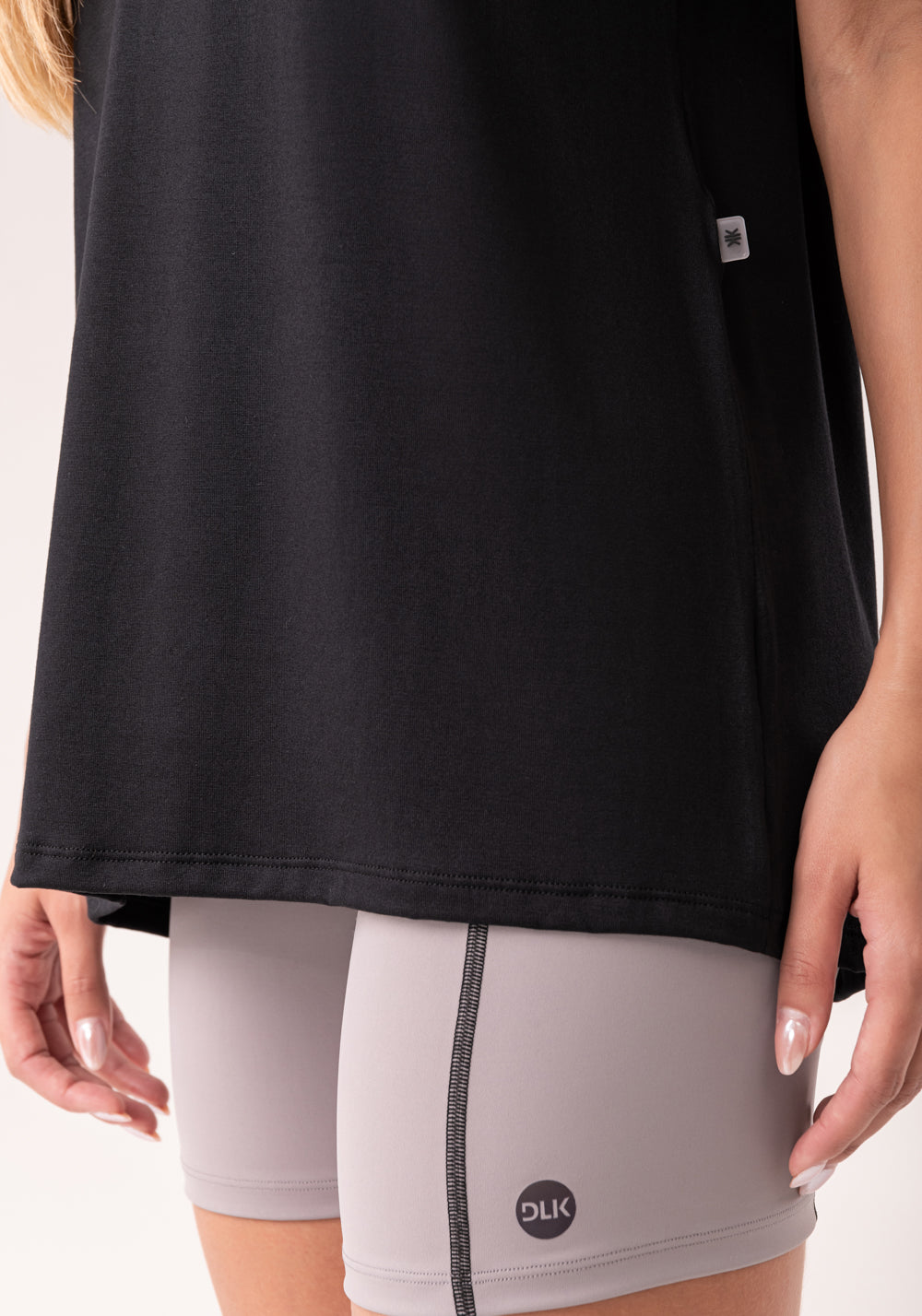 Blusa T-shirt Oversized Feminina Preto Oasis Dlk