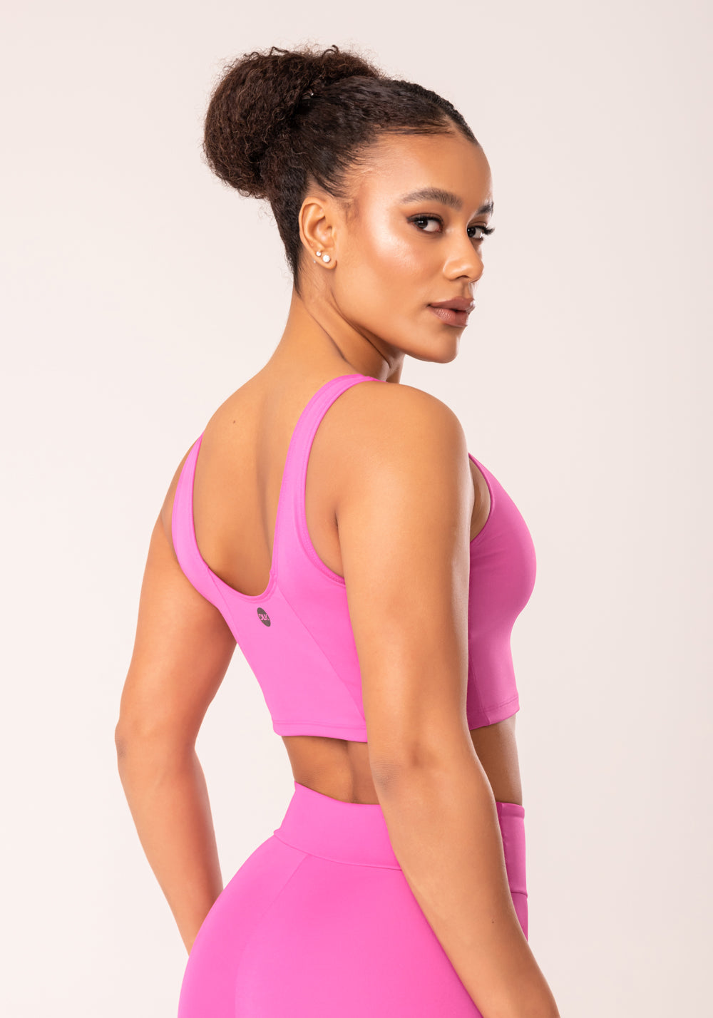 Top Cropped Fitness Feminino Rosa Fúcsia Com Recortes Oasis Dlk