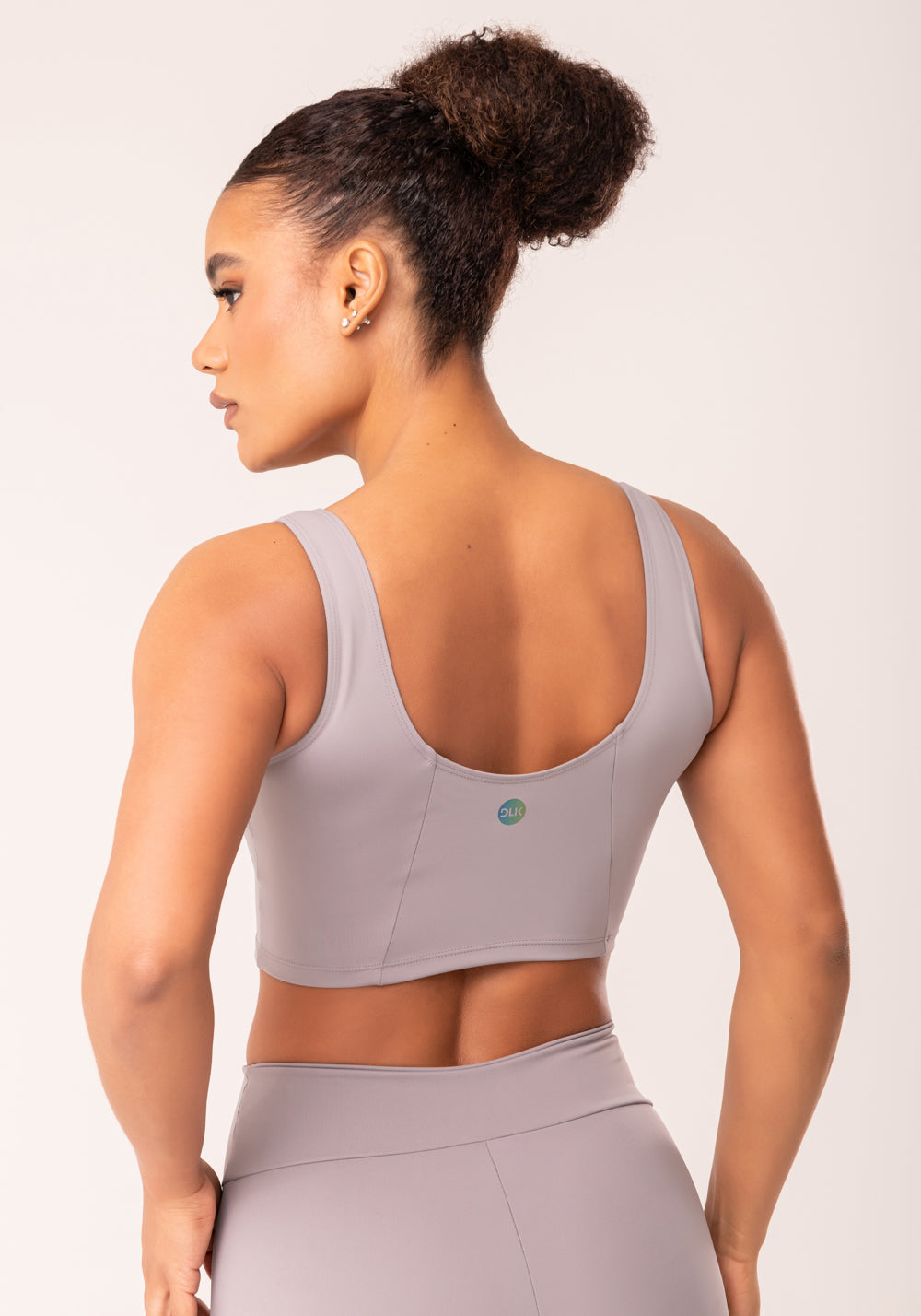 Top Cropped Fitness Feminino Cinza Com Recortes Oasis Dlk