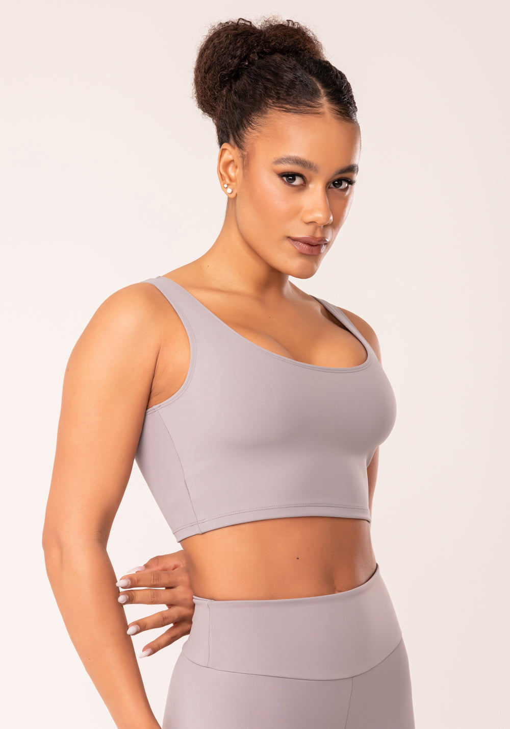 Top Cropped Fitness Feminino Cinza Com Recortes Oasis Dlk