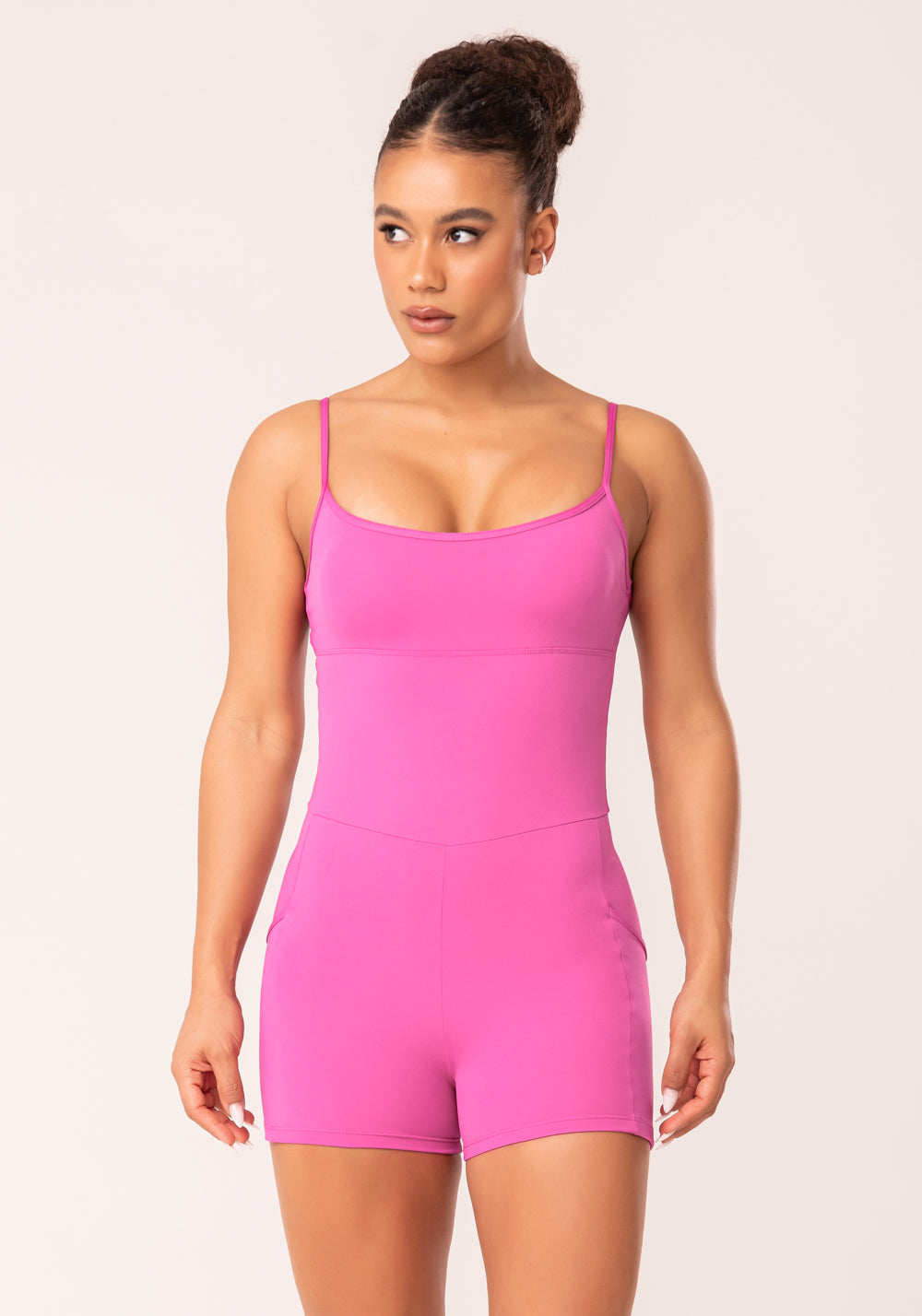 Macaquinho Fitness Feminino Rosa Fúcsia Com Bolsos Oasis Dlk