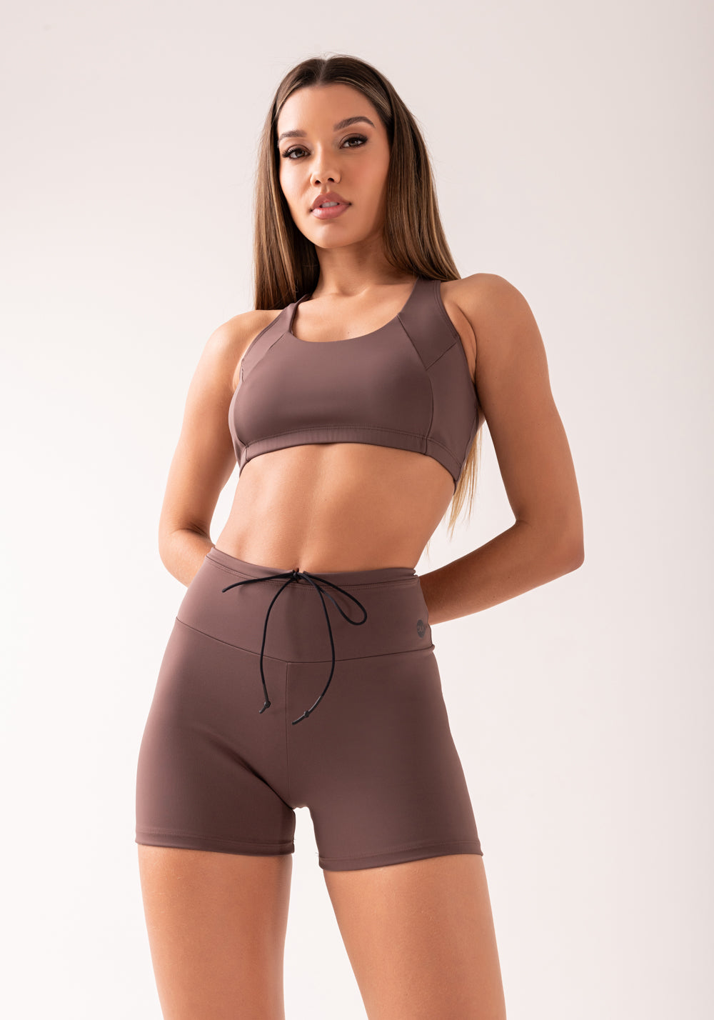 Short Fitness Feminino Marrom Com Cadarço Oasis Dlk