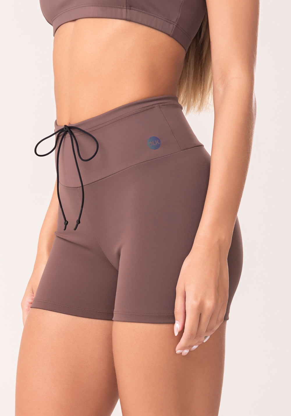 Short Fitness Feminino Marrom Com Cadarço Oasis Dlk