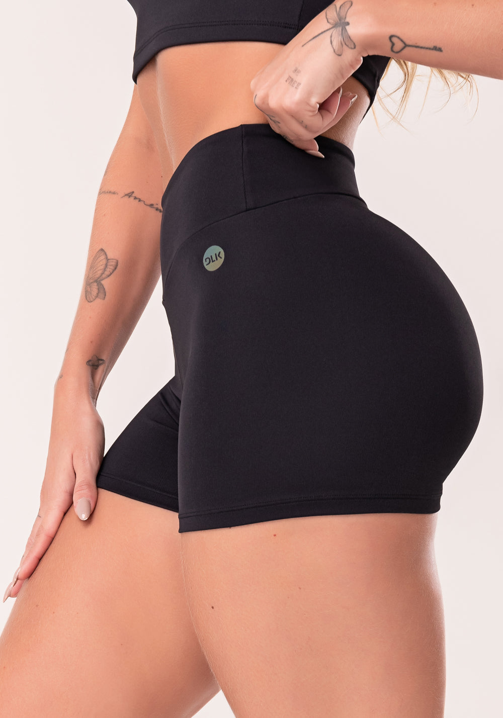 Short Fitness Feminino Preto Com Cós Largo Oasis Dlk