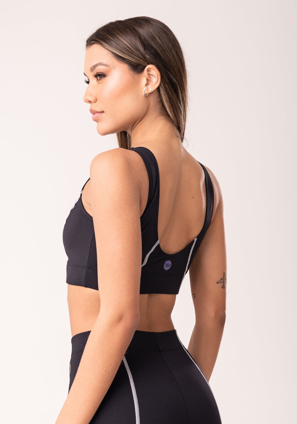 Top Fitness Feminino Preto Com Pesponto Oasis Dlk