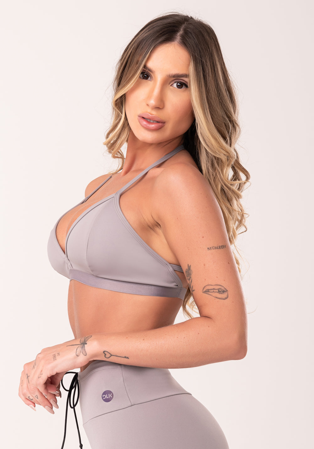Top Fitness Feminino Cinza Com Bojo E Alças Finas Oasis Dlk