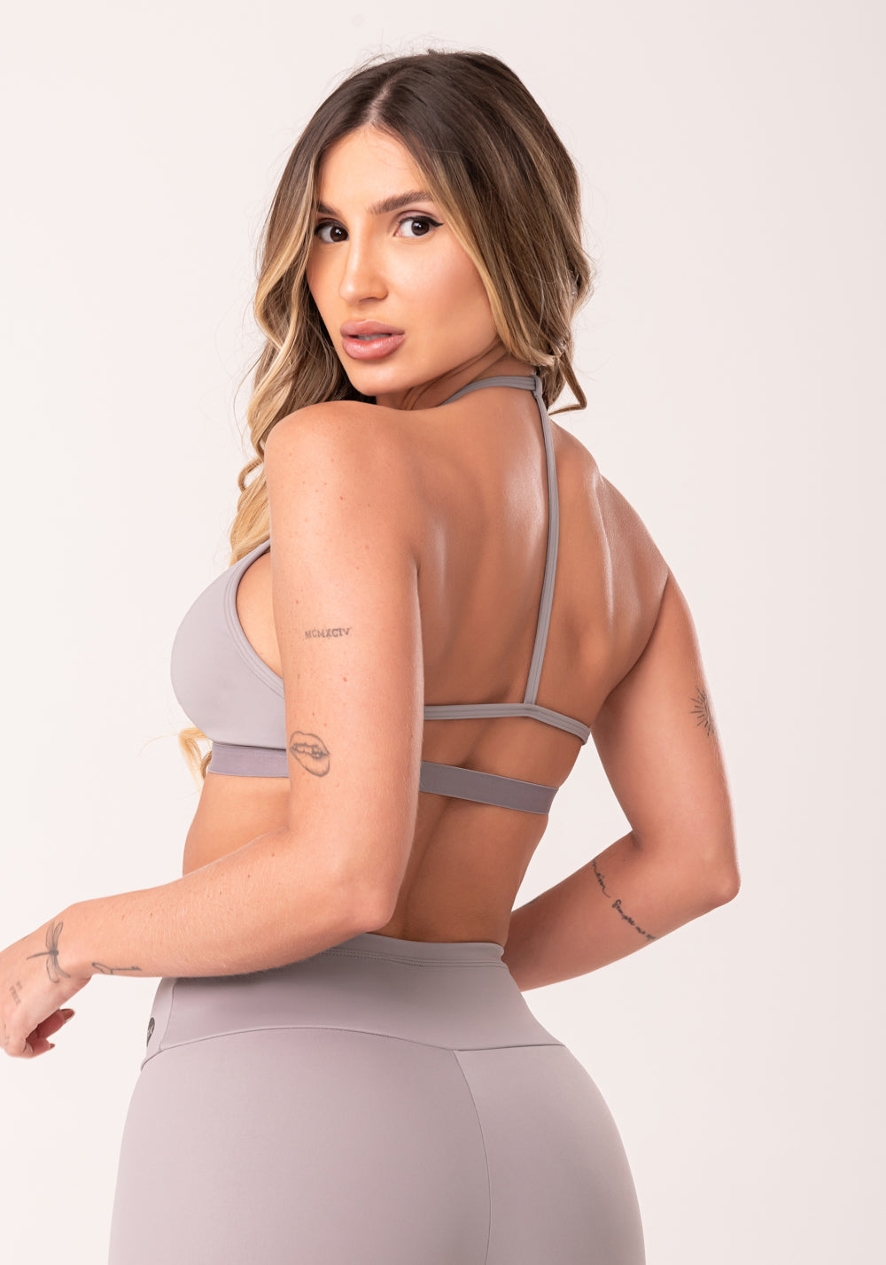 Top Fitness Feminino Cinza Com Bojo E Alças Finas Oasis Dlk