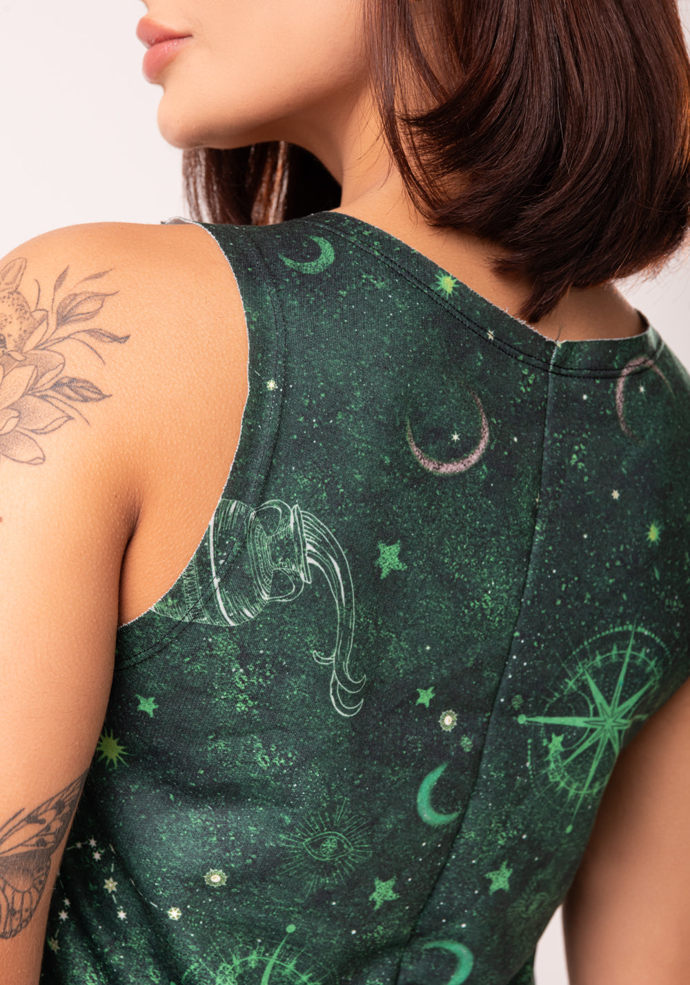 Cropped Feminino Moletinho Estampado Signo Aquário Dlk