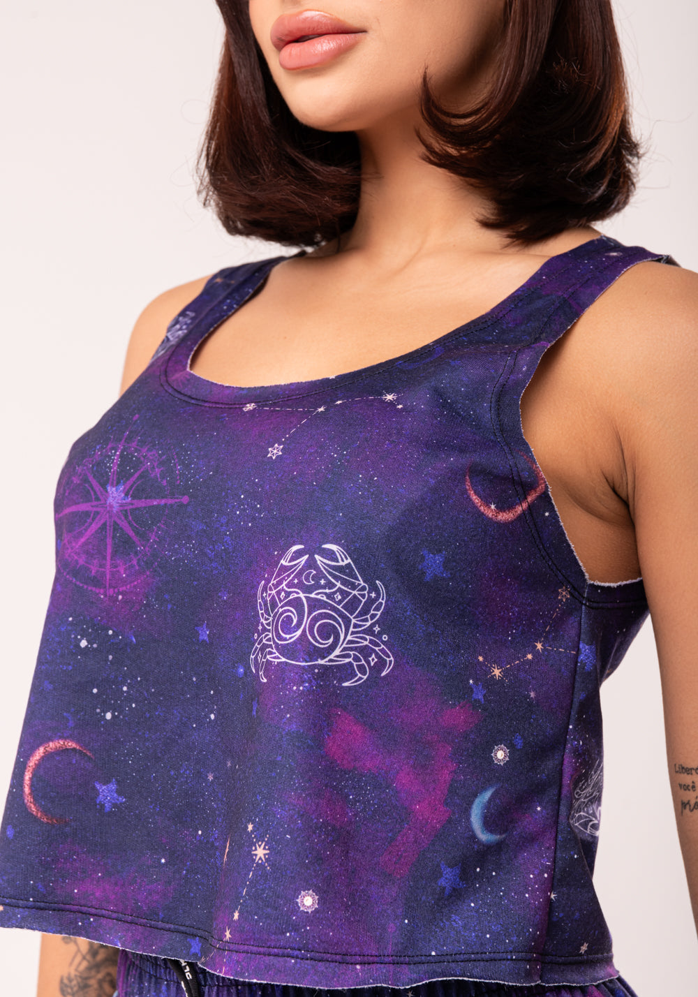 Cropped Feminino Moletinho Estampado Signo Câncer Dlk