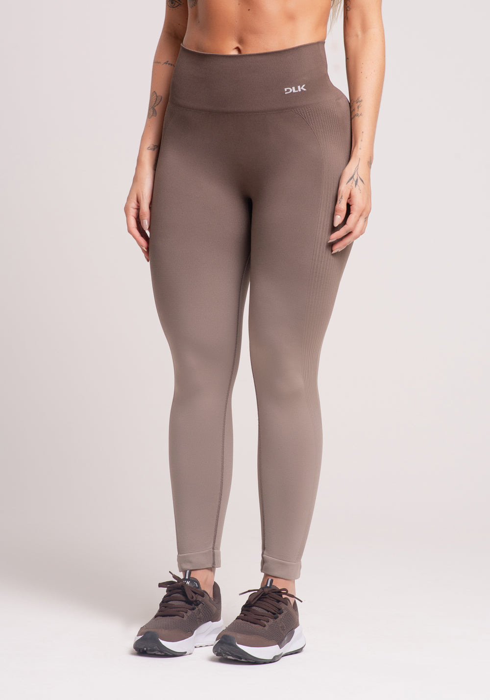 Legging Fitness Feminina Marrom Degradê Modela Bumbum Seamless+ Dlk