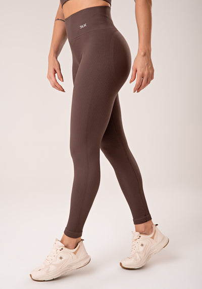 Legging Fitness Feminina Marrom Canelada Modela Bumbum Seamless+ Dlk