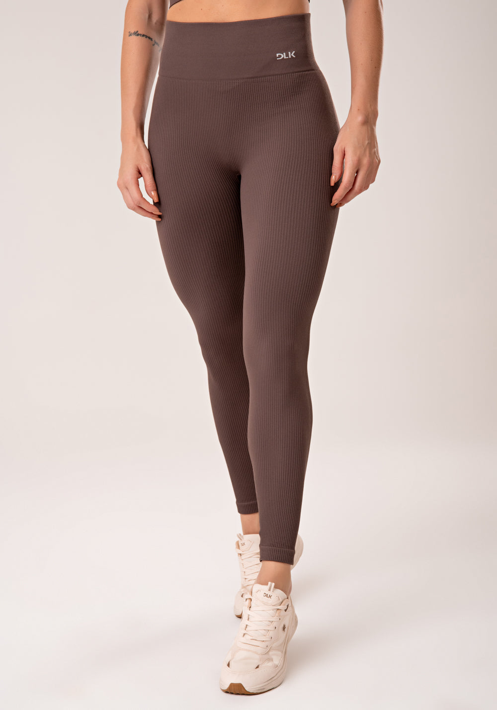 Legging Fitness Feminina Marrom Canelada Modela Bumbum Seamless+ Dlk