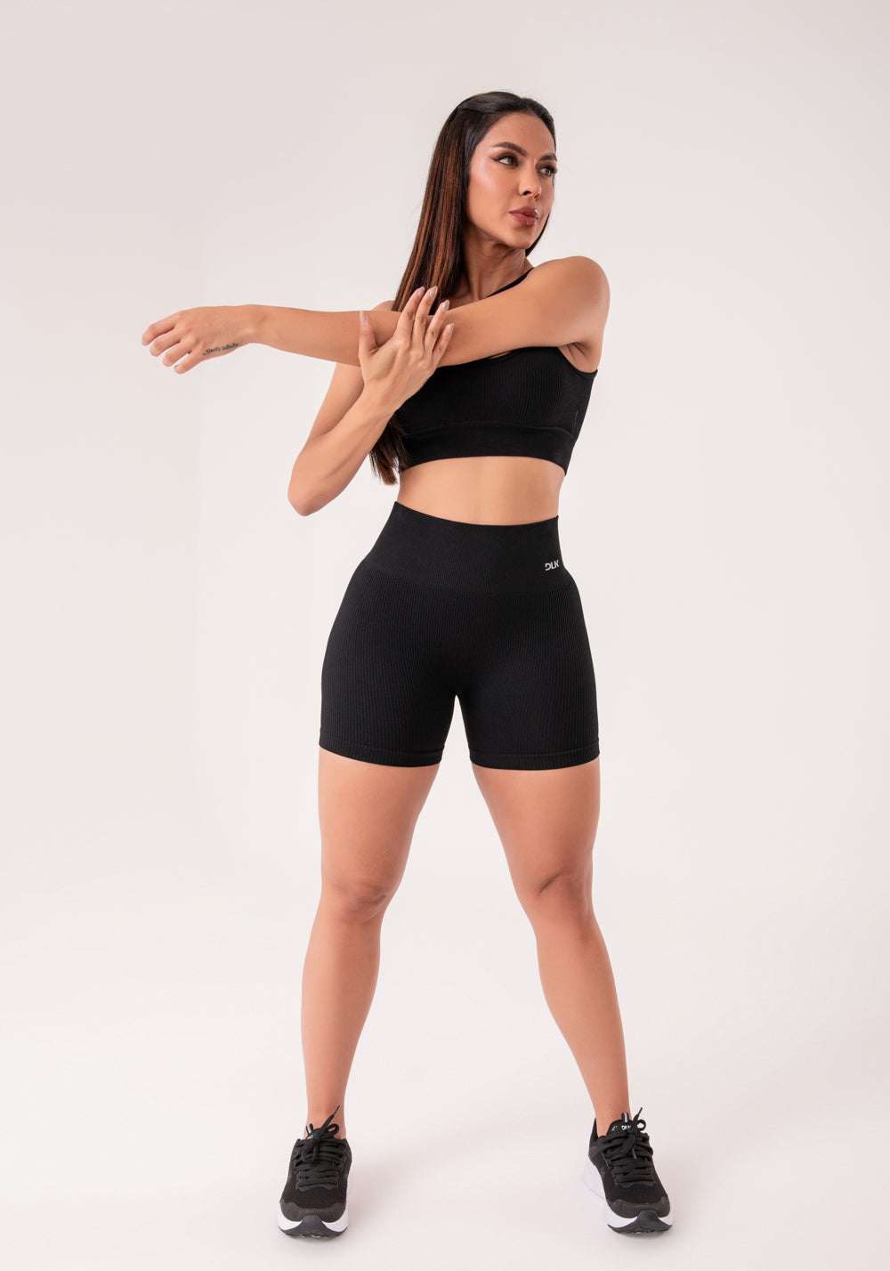 Short Fitness Feminino Preto Canelado Modela Bumbum Seamless+ Dlk
