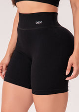 Bermuda Fitness Feminina Preto Canelada Com Cós Alto Seamless+ Dlk