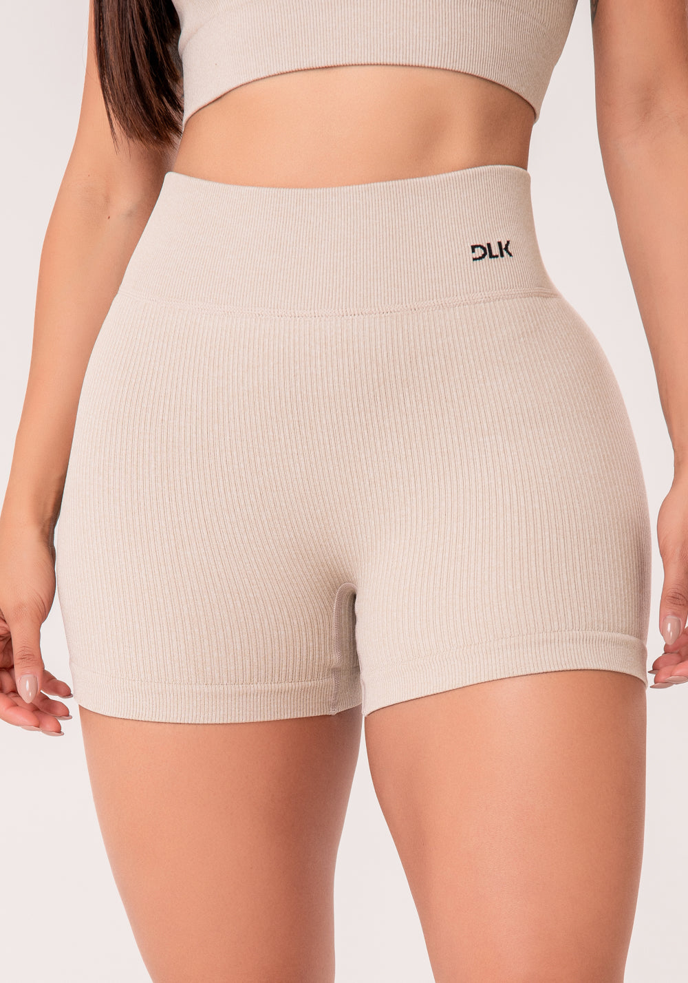 Short Fitness Feminino Areia Canelado Com Cós Alto Seamless+ Dlk