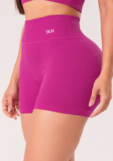 Short Fitness Feminino Fúcsia Canelado Com Cós Alto Seamless+ Dlk