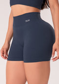 Short Fitness Feminino Cinza Chumbo Canelado Com Cós Alto Seamless+ Dlk